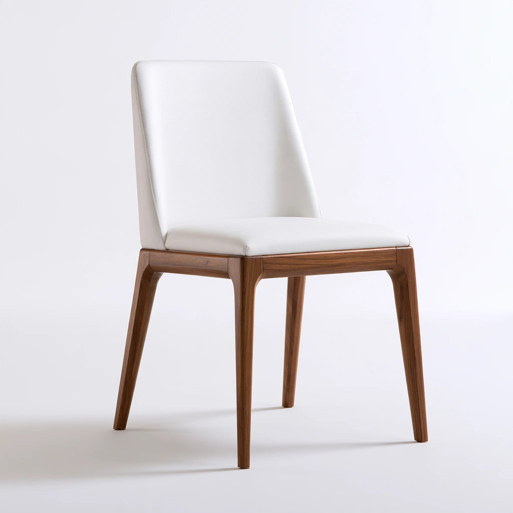 Chaise de salle à manger aux lignes épurées, coloris blanc